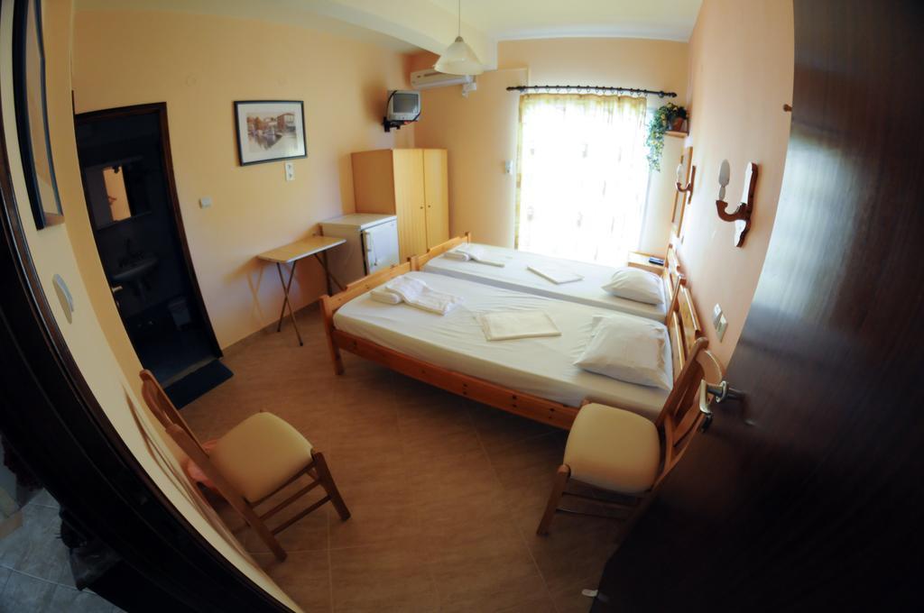 Nefeli Rooms Пефки Номер фото