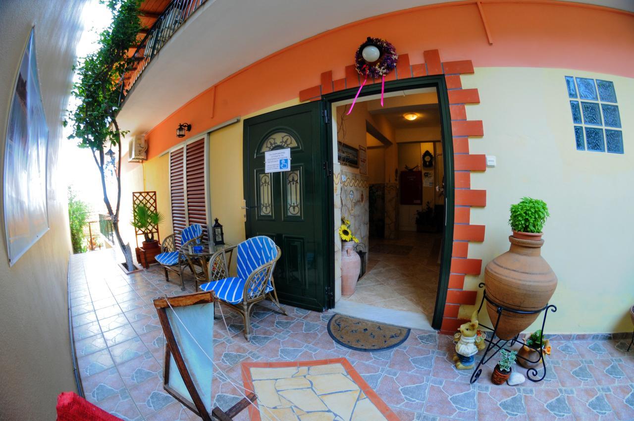 Nefeli Rooms Пефки Экстерьер фото